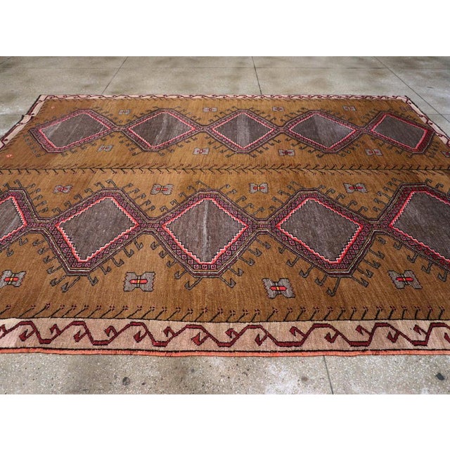 Galerie Shabab Collection Mid-20th Century Turkish Tribal Room Size Carpet For Sale In New York - Image 6 of 10