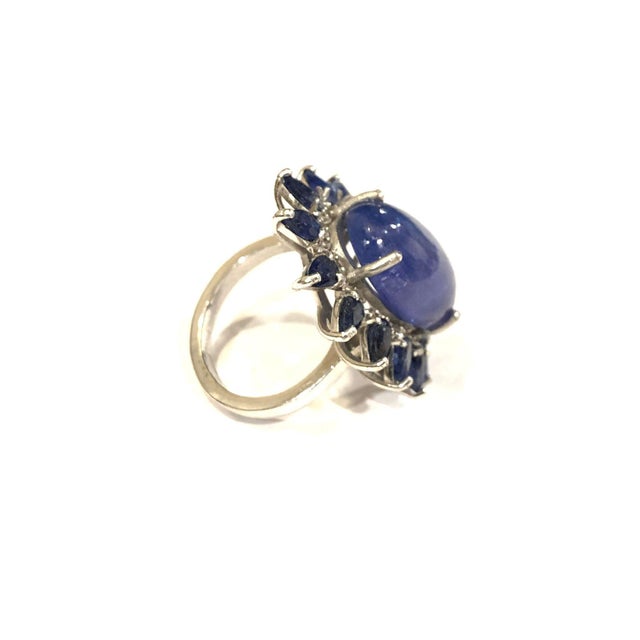 Early 21st Century Bochic "Capri" Natural Tanzanite & Diamonds Vintage Retro Ring Set In 18K & Silver For Sale - Image 5 of 18