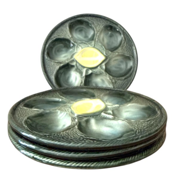 French Vintage French Saint-Clément Majolica Oyster Plates – Set of 4 For Sale - Image 3 of 7