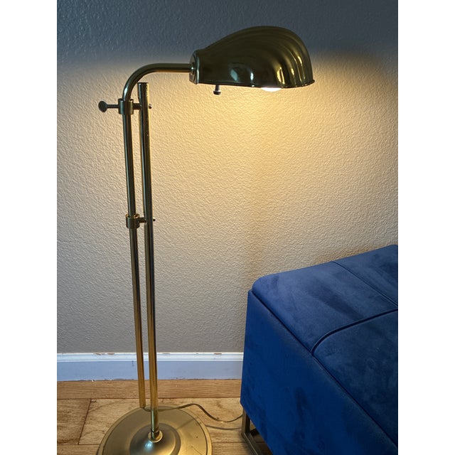 Brass 1970s Mid-Century Modern Clam Shell Floor Lamp For Sale - Image 8 of 9