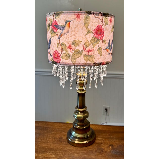 Mid 20th Century Hummingbird Floral Shade With Brass Toned Lamp For Sale - Image 6 of 12