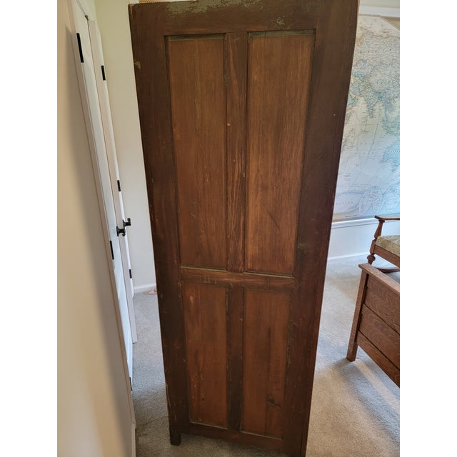 Antique Quarter-Sawn Tiger Oak Arts & Crafts Wardrobe Cabinet c.1905–1915 For Sale - Image 9 of 18