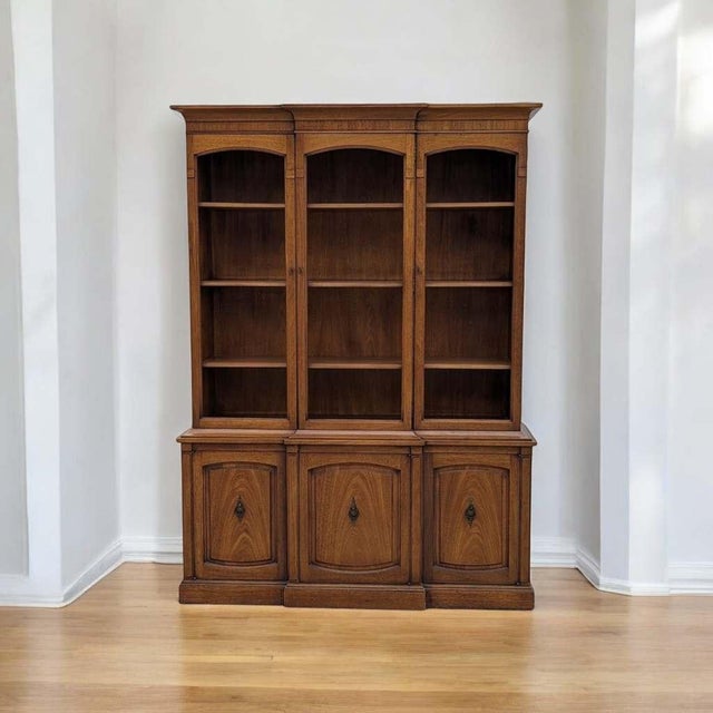 Mid-Century Modern 1960s Drexel Triune Mahogany Hutch Cabinet With Arched Display Doors For Sale - Image 3 of 18