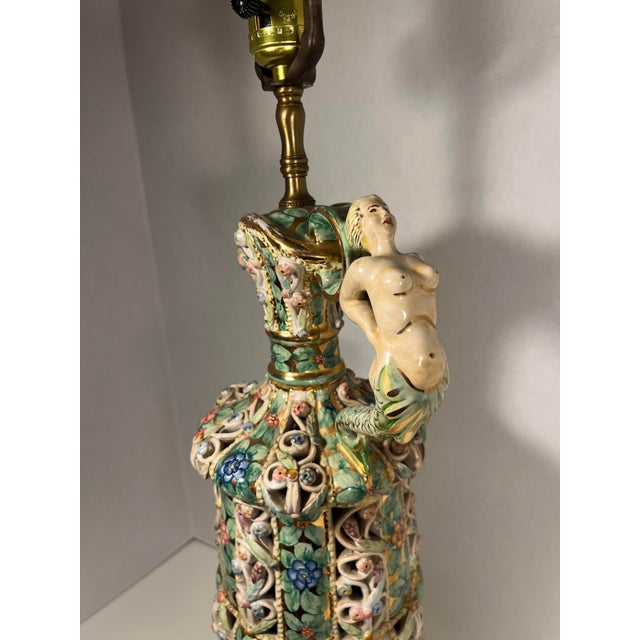 1970s Rare Vintage Capodimonte Italy Hand Painted Art Pottery Pitcher Shape Table Lamp For Sale - Image 5 of 11