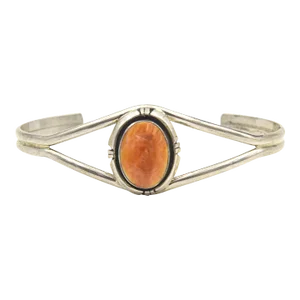 Late 20th Century Southwestern Native American Spiny Oyster Sterling Silver Cuff Bracelet