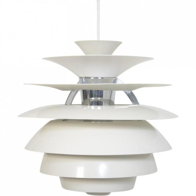 White Vintage Snowball Lamp by Poul Henningsen, 2000s For Sale - Image 8 of 8