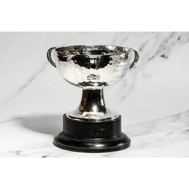 Brilliant Antique English Arts & Crafts Hammered Sterling Silver Wallasey Golf Trophy Cup Sports Man Cave Home Decor For Sale In New York - Image 6 of 17