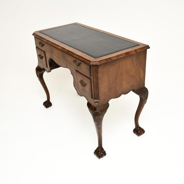 1900 - 1909 Figured Walnut and Leather Top Desk, 1900s For Sale - Image 5 of 11