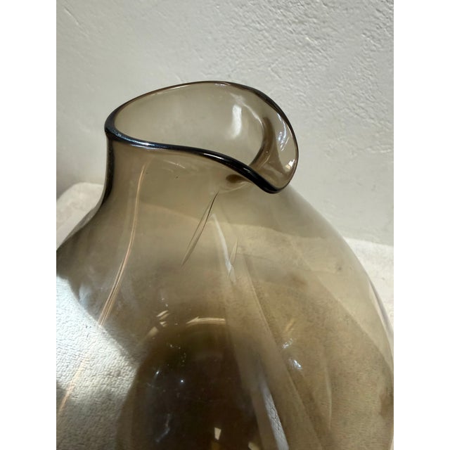 1950s 1950s Kjell Blomberg “Blomkulla“ for Gullaskruf, Sweden Amber Colored Glass Carafe 11” For Sale - Image 5 of 6