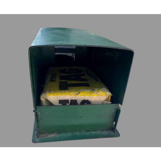 Green Antique Metalcraft Werk’s Tag Soap Advertising Truck W Original Soap C1930 For Sale - Image 8 of 10
