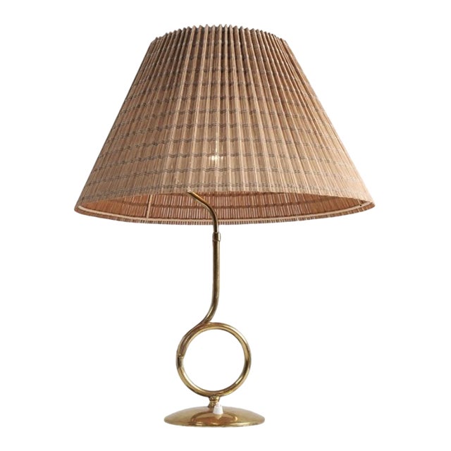 1950s Large Mid-Century Modern Valinte Table Lamp in Brass & Rattan For Sale