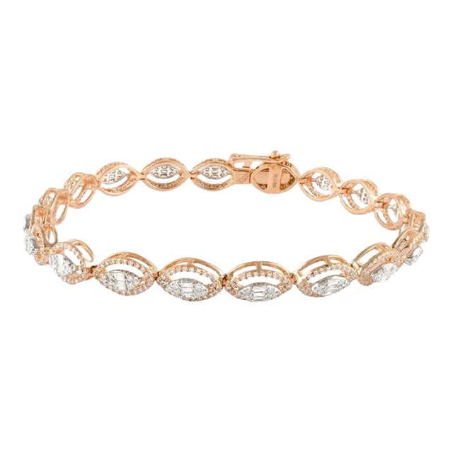 1.86 Ctw Diamond Tennis Bracelet in 18 Karat Solid Rose Gold For Sale