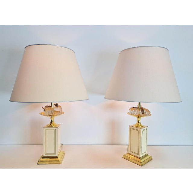 Beige Regency Fruit Bowl Table Lamps in Brass and Crystal from Maison Le Dauphin, 1970s, Set of 2 For Sale - Image 8 of 13
