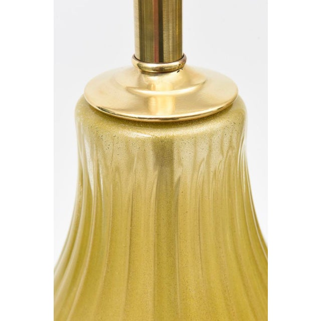 MId Century Modern Murano Glass, Brass and Lucite Bulbous Table Lamps, Restored, 1950's, Italy For Sale In Miami - Image 6 of 11