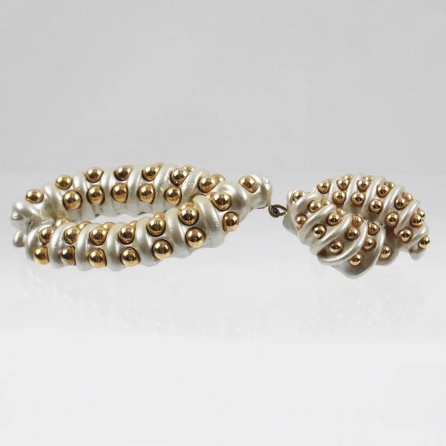 White Jewellians Pearlized Resin Dangle Clip Earrings For Sale - Image 8 of 9