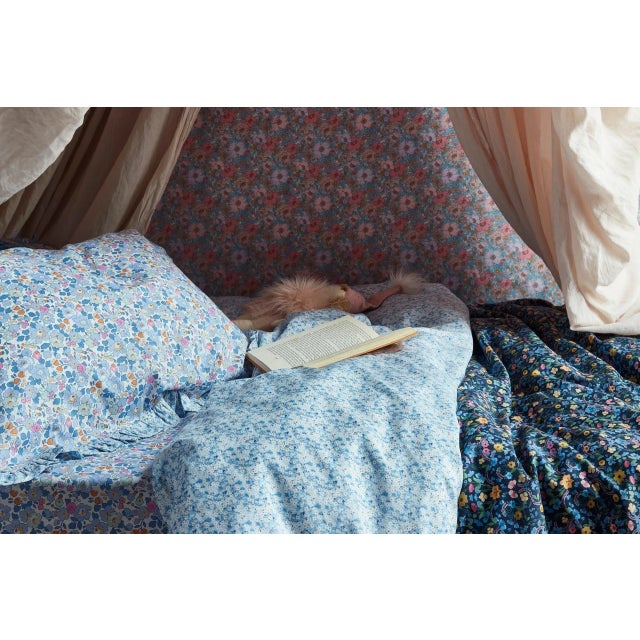 Our square shaped scatter cushions are made with luxurious Liberty print Tana Lawn®, silky soft cotton on both the front...