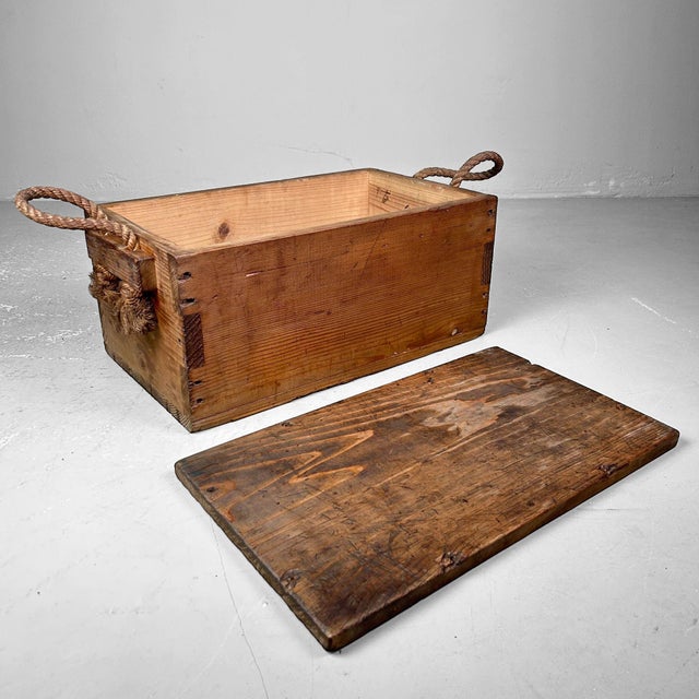 Japanese Wooden Transport Crate, 1920s For Sale - Image 4 of 10