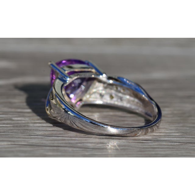 2000 - 2009 The Eldridge: Ladies 14K Trilliant Cut Amethyst and Diamond Cocktail Ring For Sale - Image 5 of 10