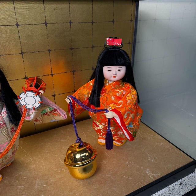 Glass Vintage Japanese Ichimatsu Doll in Display, 1970s, Set of 3 For Sale - Image 7 of 15