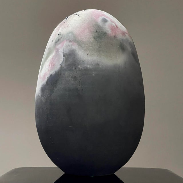 Contemporary 1982 Jeffery Zigulis (American, B. 1954) Large Anagama Fired Seed Pot Vessel, Signed For Sale - Image 3 of 12