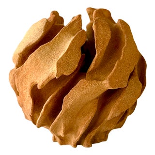 Geoma Kurinuki 11 Sculpture by Pellizco Cerámica For Sale