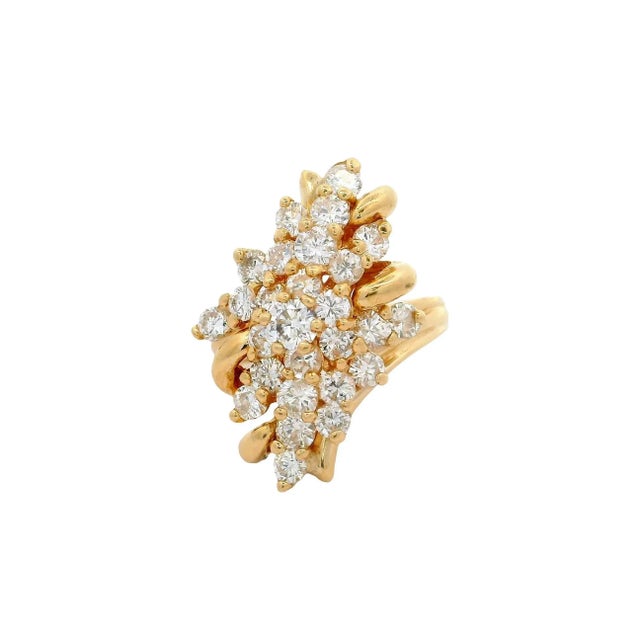 14k Yellow Gold Diamond Cluster Ring, Size 6.75 For Sale - Image 4 of 7