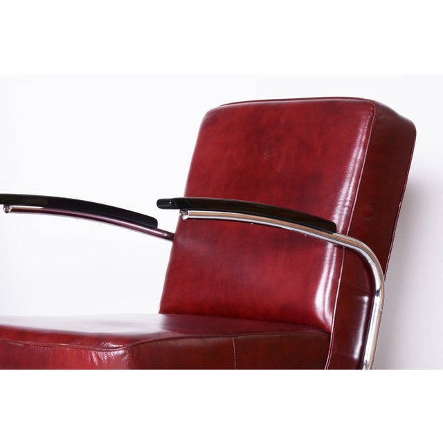 Bauhaus Czech Bauhaus Armchairs in Red Leather and Chrome by Arnošt Beck, 1930s, Set of 2 For Sale - Image 3 of 8