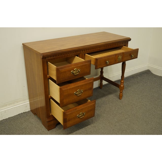 Bassett Furniture Virginia Colony Collection Maple 42" Student Writing