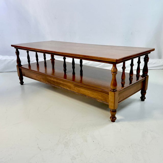 1970s Vintage Ethan Allen American Traditional Heirloom Nutmeg Maple Coffee Table For Sale - Image 12 of 14