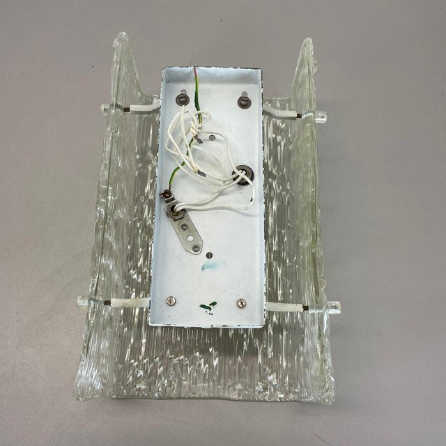 Large Hollywood Regency Cubic Ice Glass Wall Light from Kalmar Lights, 1960s For Sale - Image 18 of 18