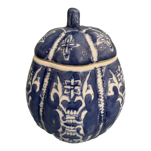 1990’s Chinoiserie Blue and White Porcelain Pumpkin Jar For Sale