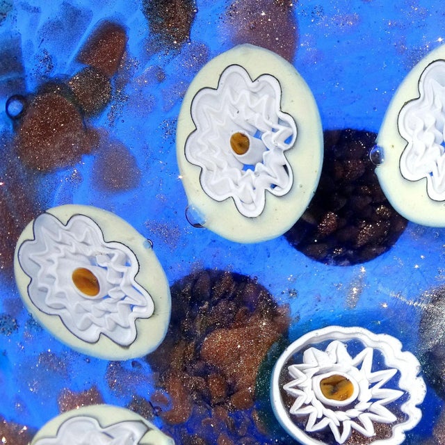 Mid-Century Modern Murano Rich Sapphire Blue White Flower Murrines Aventurine Flecks Vintage Italian Art Glass Bowl For Sale - Image 3 of 7