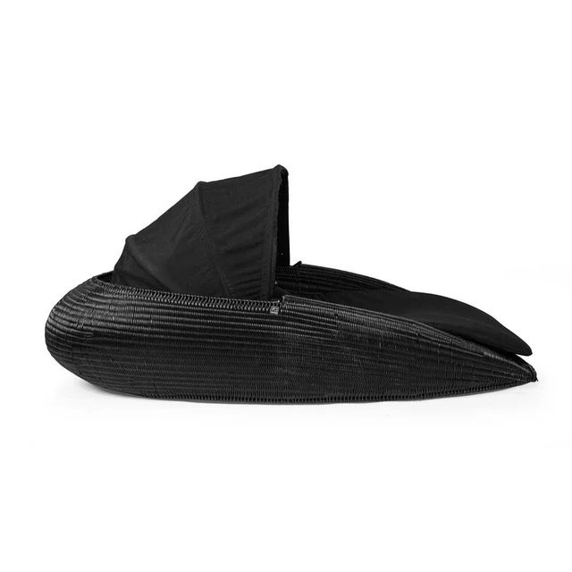 Outdoor Black Interlaced Tongue Chaise Longue in PLT with Black Cushion from VGnewtrend For Sale - Image 9 of 10
