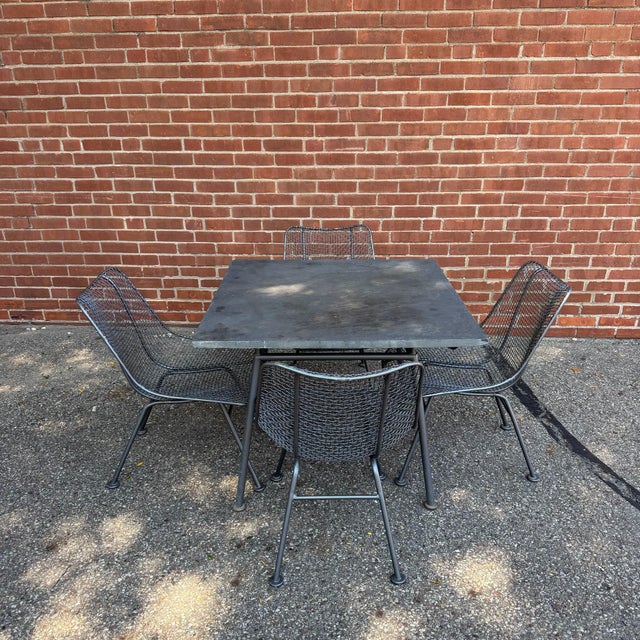 Designed by Russell Woodard in the 1950s, the Sculptura collection remains one of the most recognizable and enduring...
