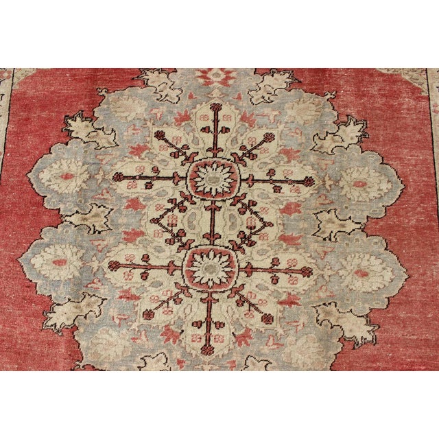 Classic Antique Sivas Rug Turkish in Medallion Design With Coral Red Field & Light Green For Sale In Atlanta - Image 6 of 11
