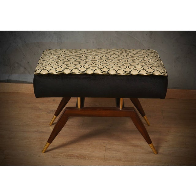 2000 - 2009 Velvet, Brass and Beech Ottoman in the style of Gio Ponti, 2000s For Sale - Image 5 of 9