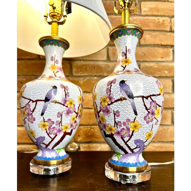 Pair of Cloisonné Birds Lamps on Lucite Paired With White Silk Pencil Pleated Shades. For Sale In Austin - Image 6 of 9