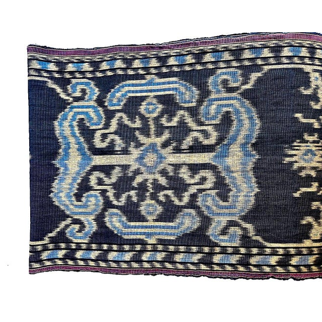 1960s Hand-Woven Indonesian Sumba Ikat Hinggi Textile For Sale - Image 10 of 15