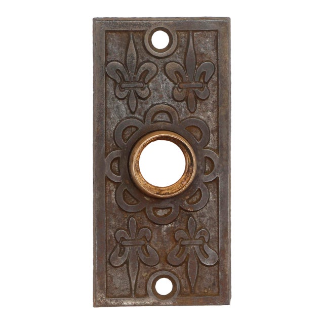 Antique Cast Iron Fluer De Lis Patterned Door Rosette For Sale