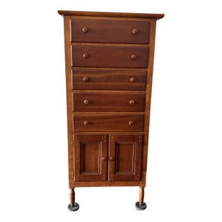 1990s Lexington Solid Cherry Shaker Style 5 Drawer Lingerie Chest For Sale
