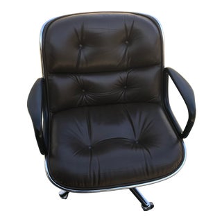 1982 Charles Pollock for Knoll Mid-Century Leather Swivel Chair For Sale