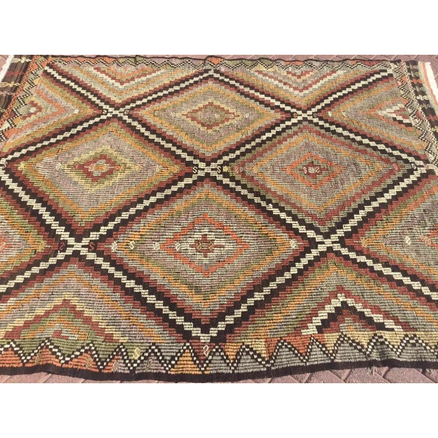 Mid-Century Modern Vintage Rustic Turkish Kilim Rug - 80" X 104" For Sale - Image 3 of 11