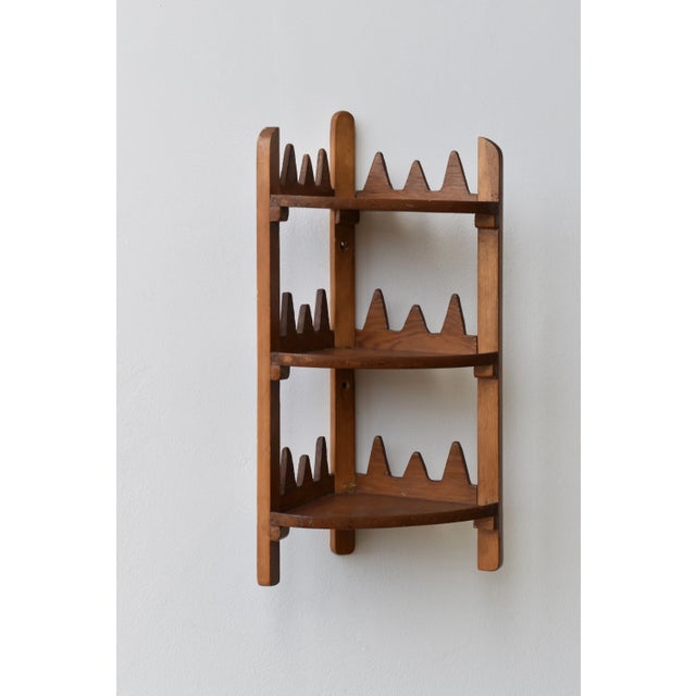 Vintage Sawtooth Edge Tiered Corner Shelf, Circa 1950s-60s For Sale In New York - Image 6 of 14
