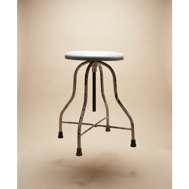 White Chippy Paint Steel Adjustable Stool. In wonderful operating condition. Use a seat, a plant stand or work stool. A...