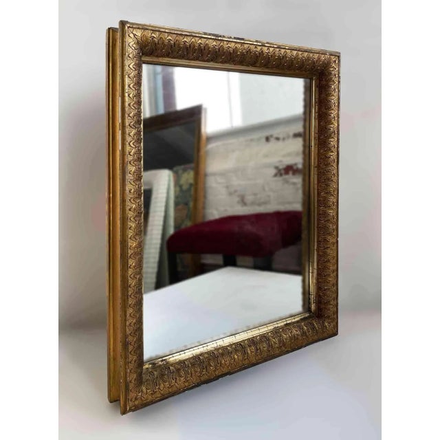 Traditional Antique Giltwood Mirror For Sale - Image 3 of 6