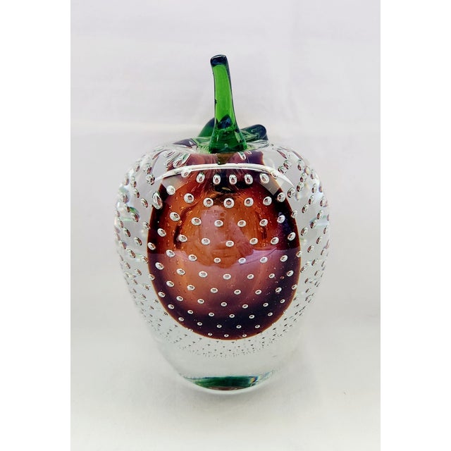 1990s Vintage Murano Style Bubble Art Glass Apple Paperweight For Sale - Image 5 of 6