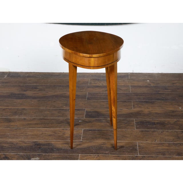 French Neoclassical Style 19th Century Walnut Table with Oval Top, Tapered Legs For Sale - Image 11 of 12