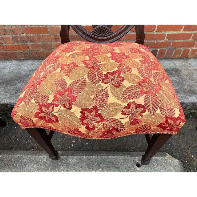 Early 20th Century Federal Style Shield Back Dining Chairs- Set of 6 For Sale - Image 4 of 12