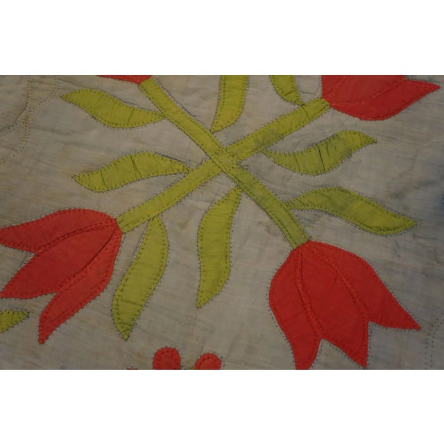 Happy Ligth Gray Background Color With Floral Pattern Antique American Amish Quilt For Sale In New York - Image 6 of 6