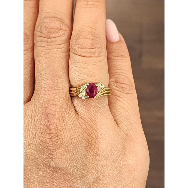 Modern Late 20th Century 1.04 Ct Red Ruby & Diamond Ring Size 5.75 For Sale - Image 3 of 10